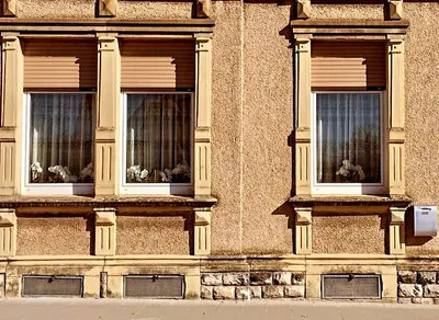 Spying glass in the neighbourhoods of Luxembourg City